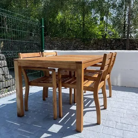 Bajo Con Terraza Ason River Limpias