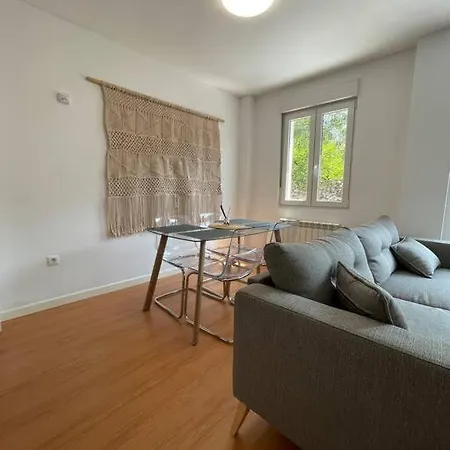 Apartment Bajo Con Terraza Ason River